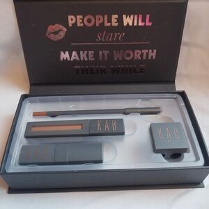 KAB Cosmetics Lip Kit - Sending Nudes